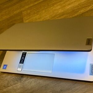 I don’t use this laptop  so I’m selling it